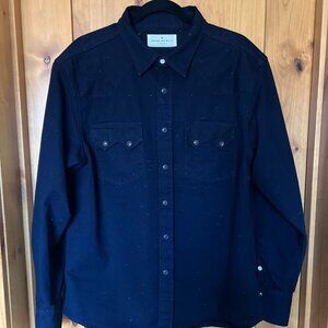 imogene and willie sawtooth pearl snap in reverse black indigo nep